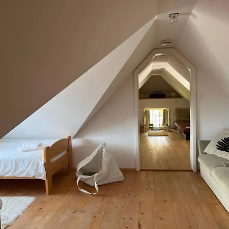 בית נופש Alpine Retreat - *