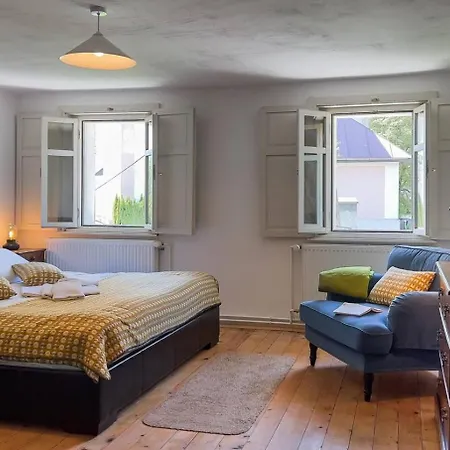 Alpine Retreat - Semesterbostad *