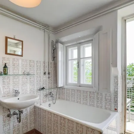 Alpine Retreat - * בלד