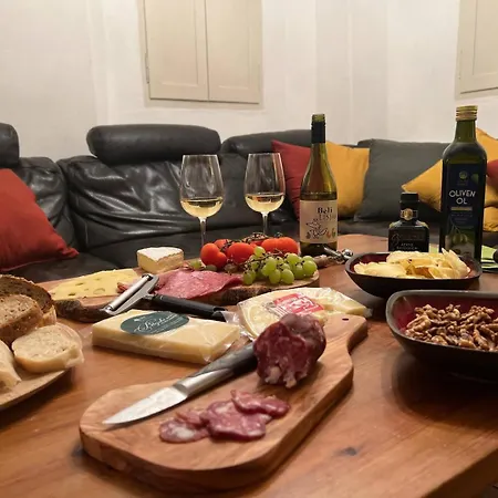 Alpine Retreat - בית נופש