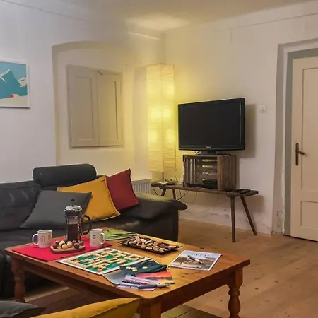 בית נופש Alpine Retreat -