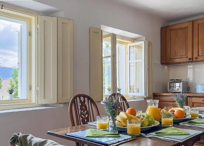 Počitniška hiša Alpine Retreat - *